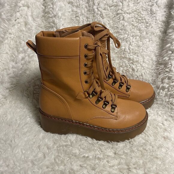 Sam Edelman Circus Synthetic tan lace up Combat Moto Boot chunky soles Size 8.5M - Picture 1 of 14